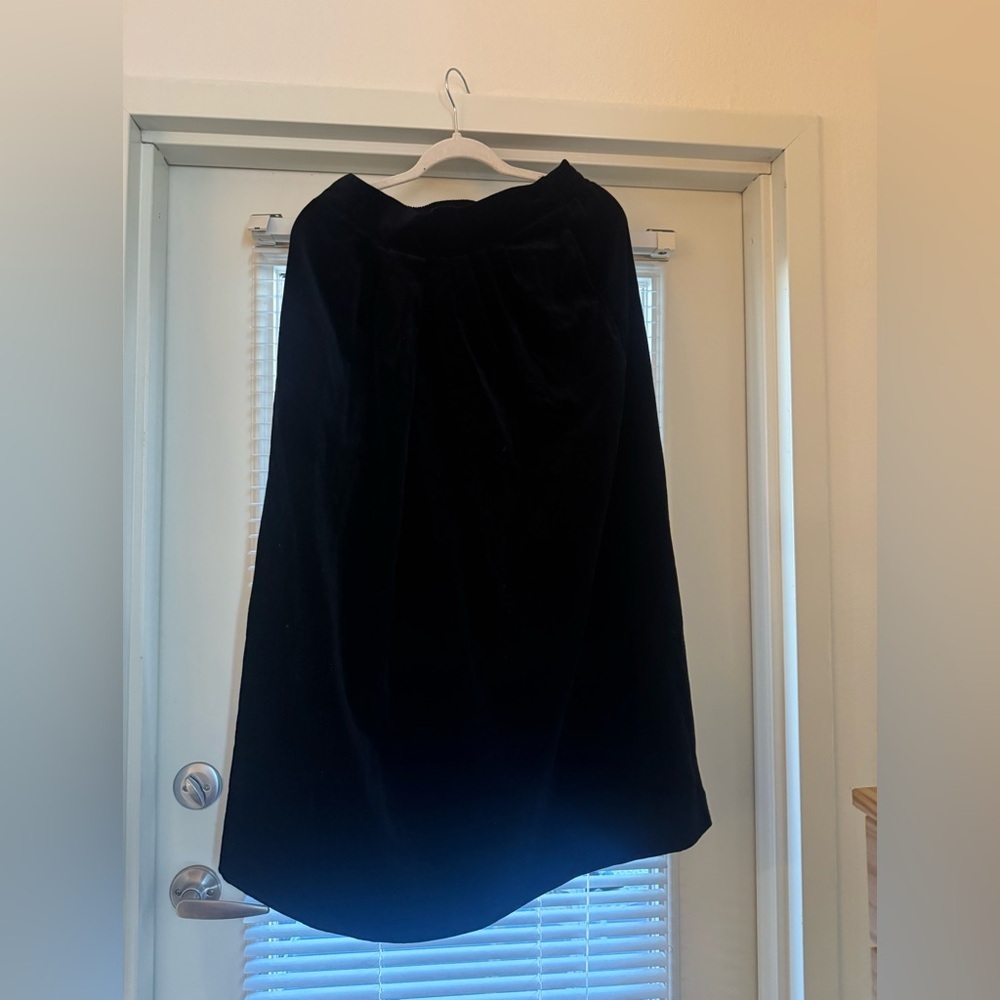 Eddie Bauer Vintage Classic Black A-Line Skirt
